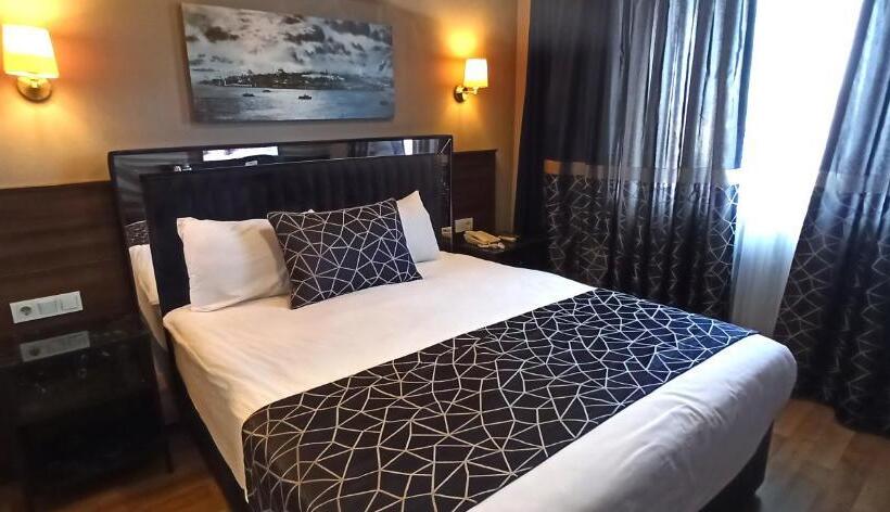 اتاق استاندارد یک نفره, Star City