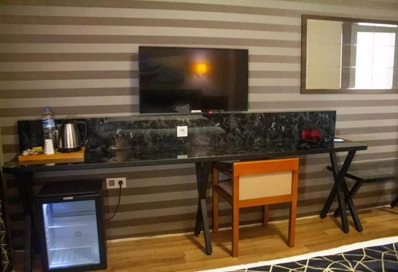 اتاق استاندارد یک نفره, Star City