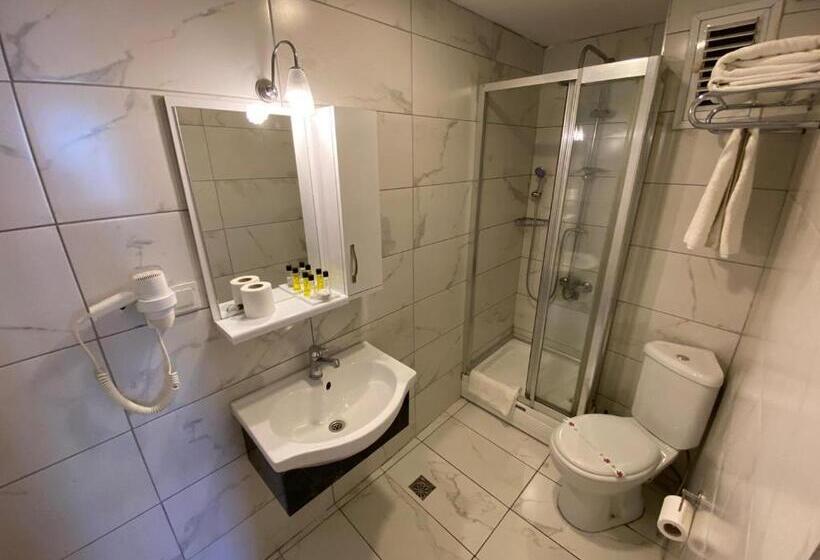 اتاق استاندارد یک نفره, Star City