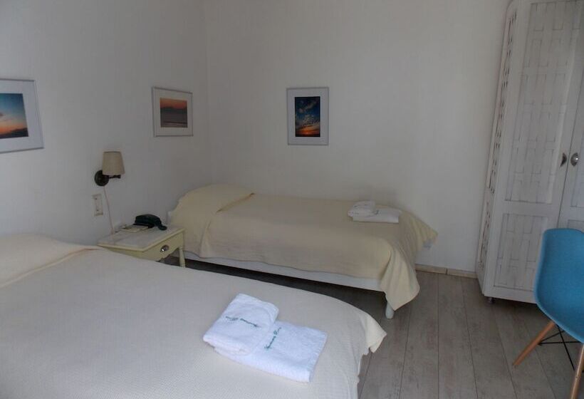 带花园景观的标准工作室, Studios & Suites Rania