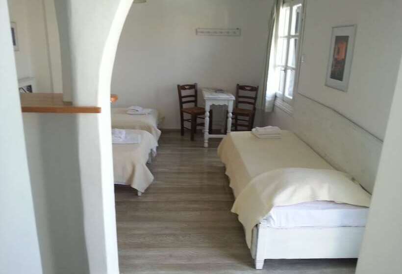 带花园景观的标准工作室, Studios & Suites Rania