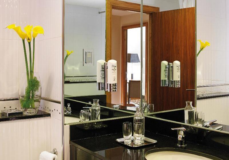 클래식 4인 룸, The Connacht