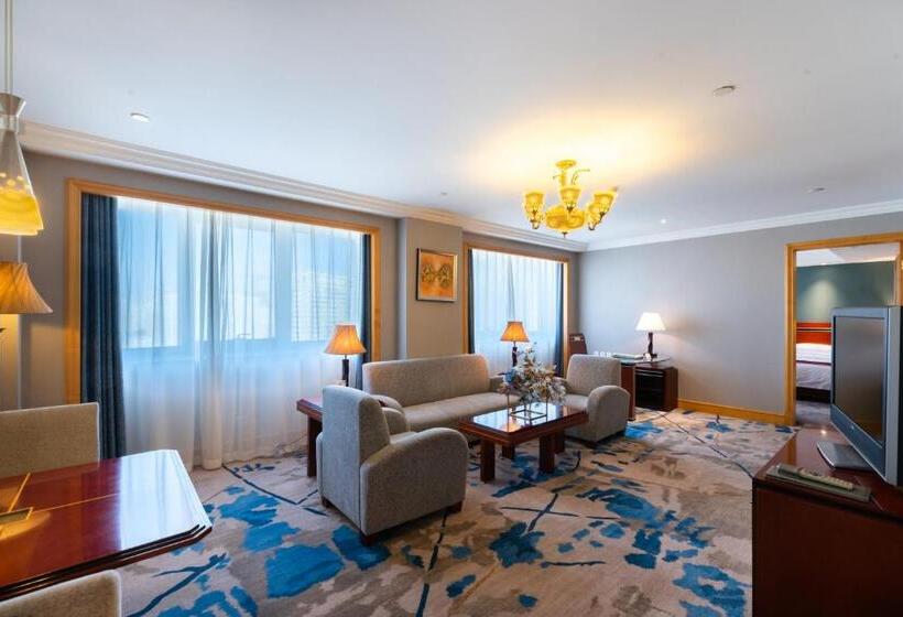 סוויטה, Golden Ocean Hotel Tianjin