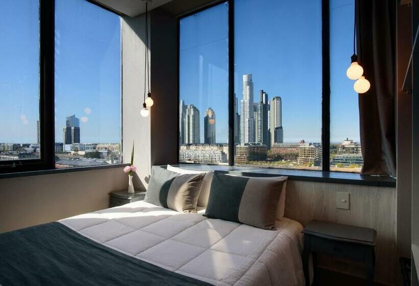 اتاق استاندارد, Believe Madero