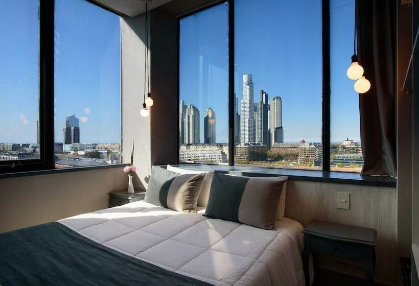 اتاق استاندارد, Believe Madero