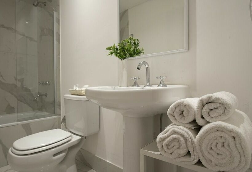 اتاق استاندارد سه نفره, Believe Madero