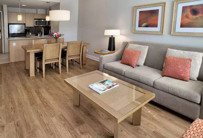 2 Bedroom Suite City View