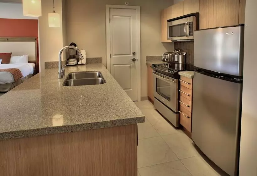 2 Bedroom Suite City View, Watermark Beach Resort