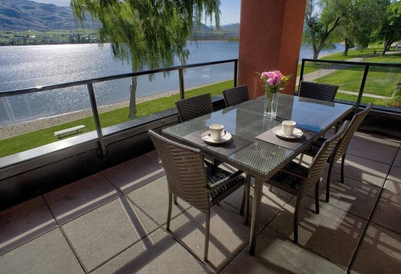 2 Bedrooms Suite 2 Bedrooms Lake View, Watermark Beach Resort