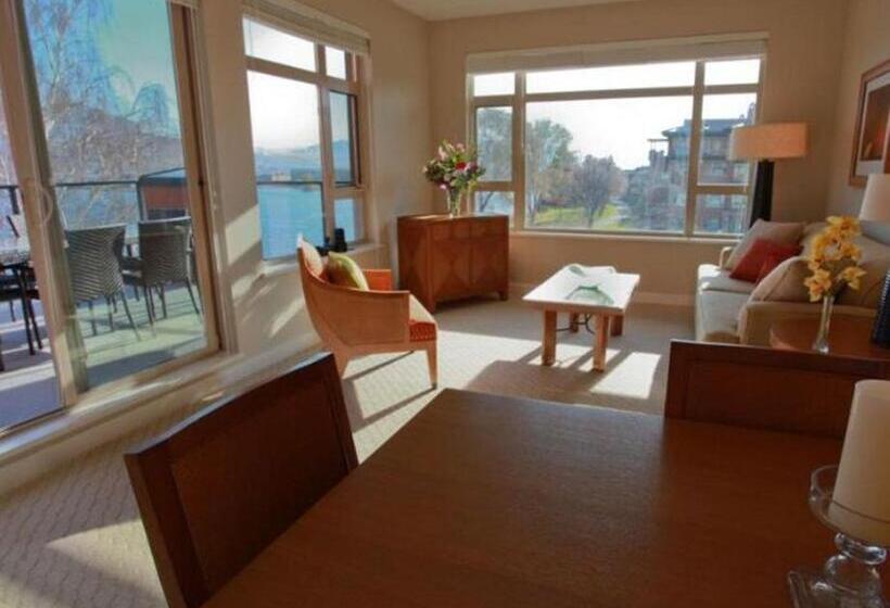 2 Bedrooms Suite 2 Bedrooms Lake View, Watermark Beach Resort