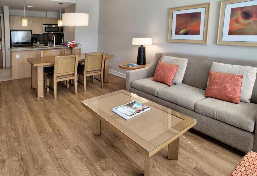 2 Bedrooms Suite 2 Bedrooms Lake View, Watermark Beach Resort