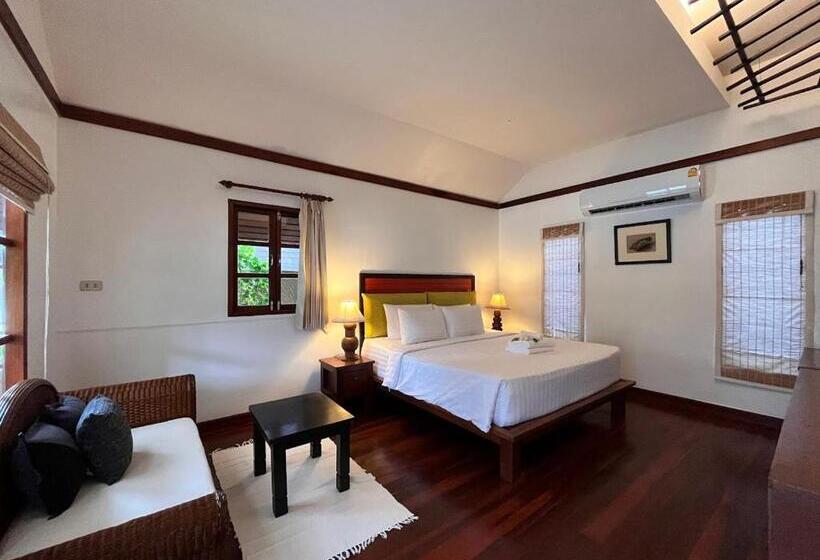 1 Bedroom House, Green Papaya Beach Resort, Koh Phangan