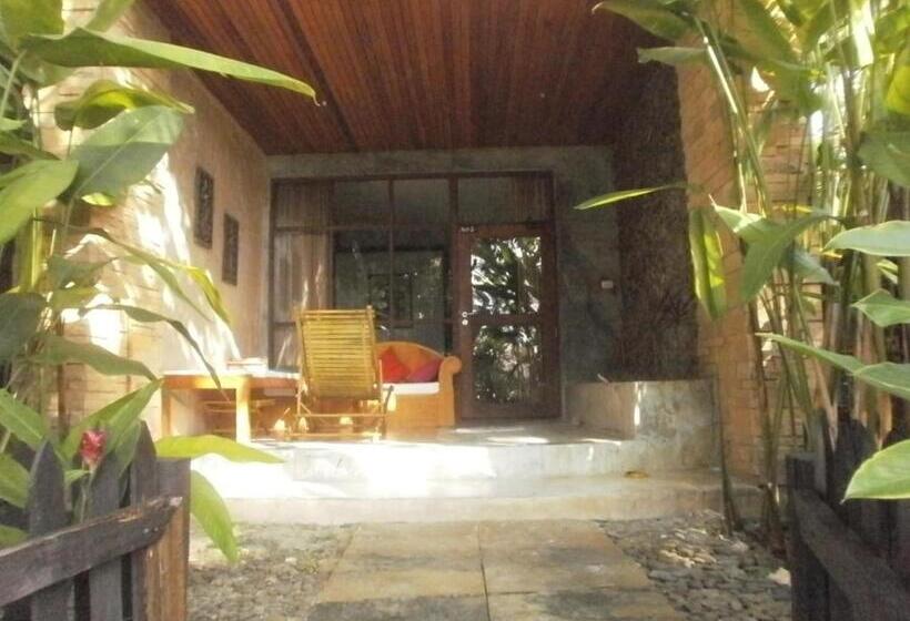 اتاق لوکس, Green Papaya Beach Resort, Koh Phangan