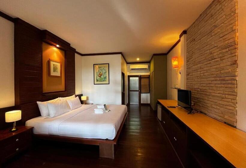 Deluxe Room, Green Papaya Beach Resort, Koh Phangan
