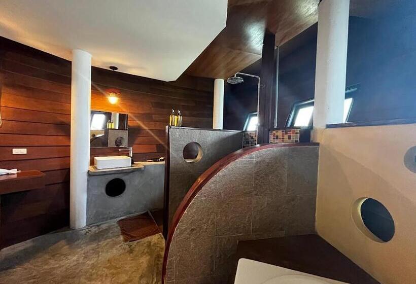 Suite with Terrace, Green Papaya Beach Resort, Koh Phangan