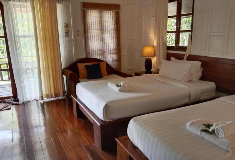 Standard Room with Balcony, Green Papaya Beach Resort, Koh Phangan