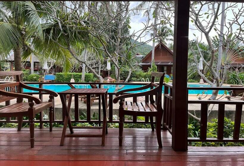 1 Bedroom House, Green Papaya Beach Resort, Koh Phangan