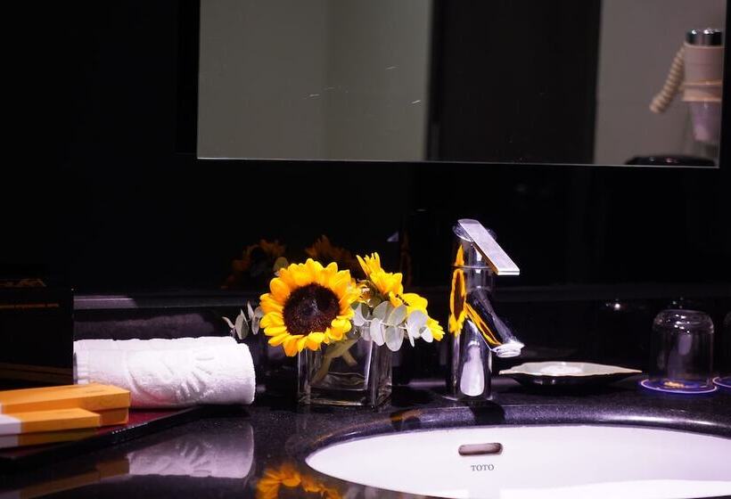 سوییت, Baoson International