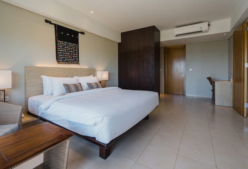 디럭스 스위트, Bintang Flores