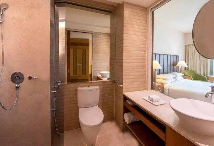 デラックスルーム, Courtyard By Marriott Hyderabad