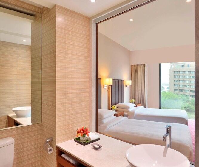 豪华房间, Courtyard By Marriott Hyderabad