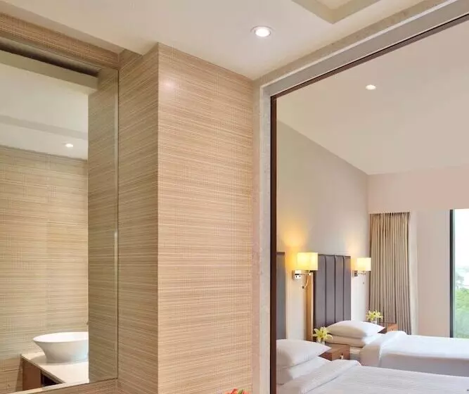 デラックスルーム, Courtyard By Marriott Hyderabad