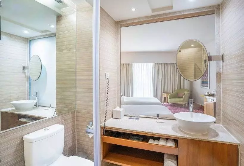 デラックスルーム, Courtyard By Marriott Hyderabad