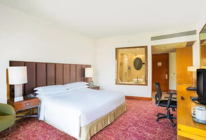 デラックスルーム, Courtyard By Marriott Hyderabad