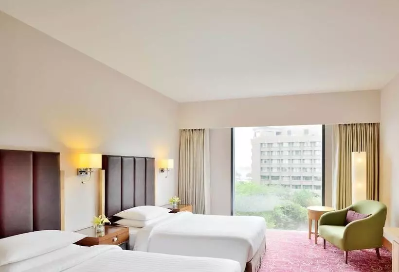 スーペリアールーム, Courtyard By Marriott Hyderabad