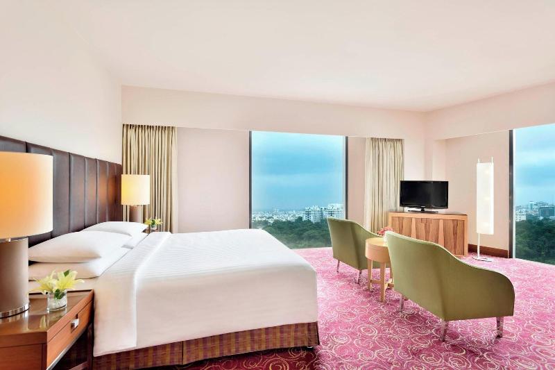 اتاق پرمیوم, Courtyard By Marriott Hyderabad