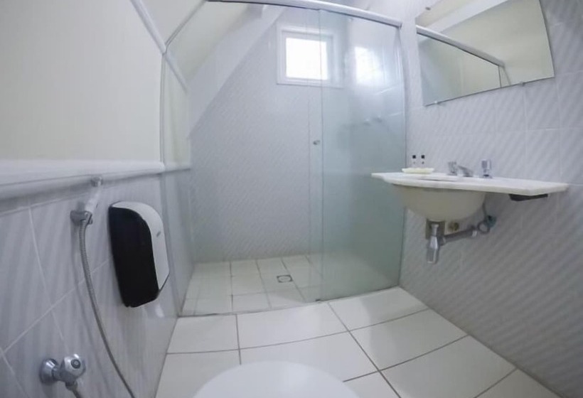 בקתת חדר, Dona Beja