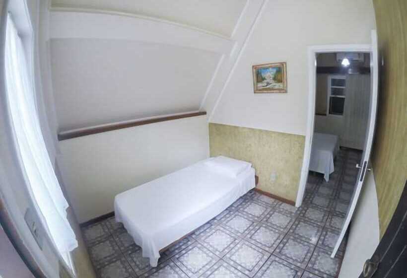 샬레, Dona Beja