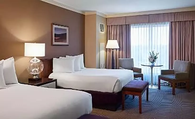 デラックスルーム, Harrah S Metropolis Hotel & Casino