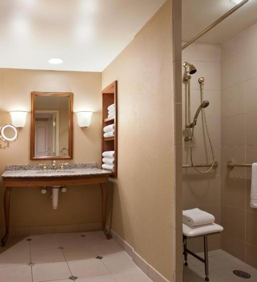 غرفة قياسية سرير كينج, Harrah S Metropolis Hotel & Casino