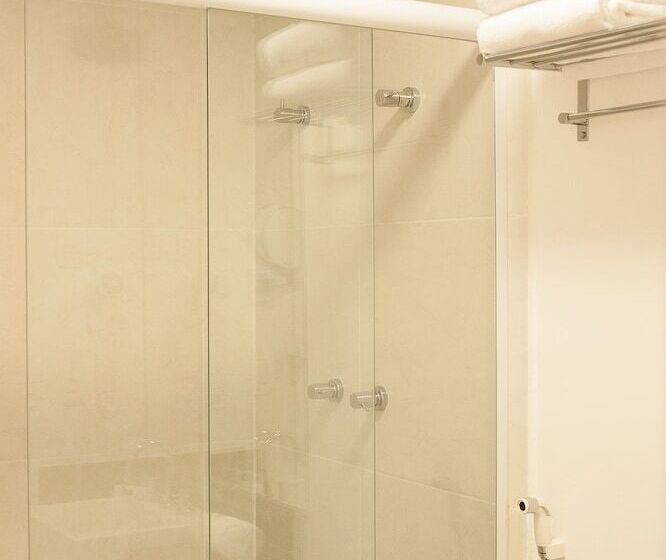 اتاق استاندارد, Heritage