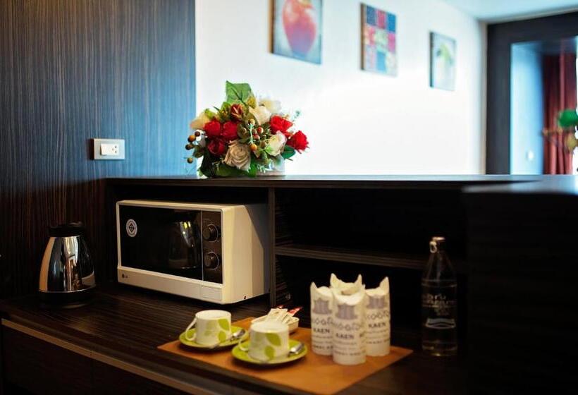 Люкс Кровать Кинг, Khon Kaen