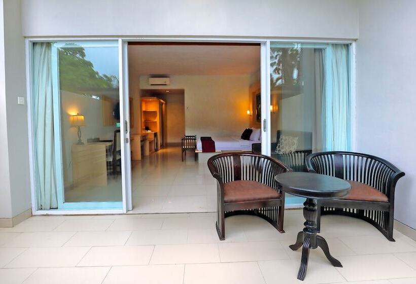 Номер Deluxe, Puri Saron Hotel Seminyak