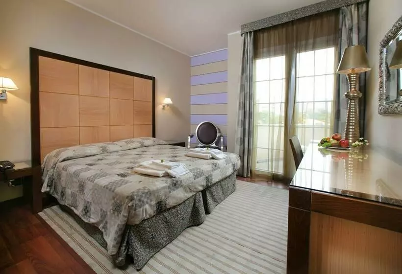 スタンダードルーム, Regent Beach Hotel & Apartments