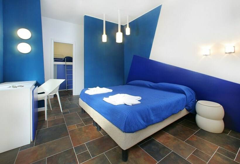 四人标准间, Regent Beach Hotel & Apartments