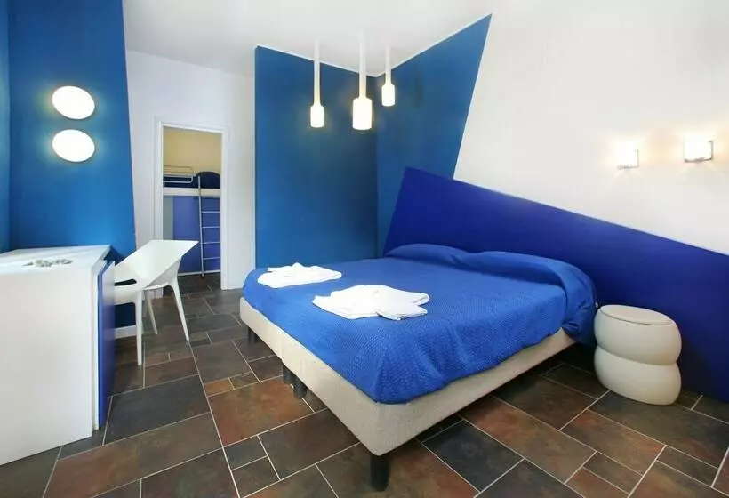 スタンダード4人部屋, Regent Beach Hotel & Apartments