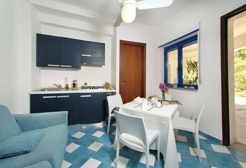 带1个卧室带花园景观的公寓, Regent Beach Hotel & Apartments