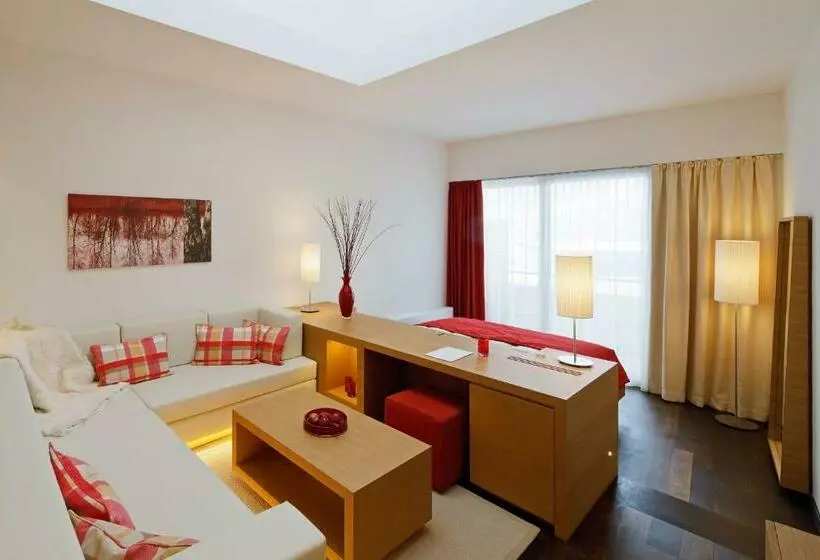 Deluxe Room Mountain View, Tauern Spa Hotel & Therme
