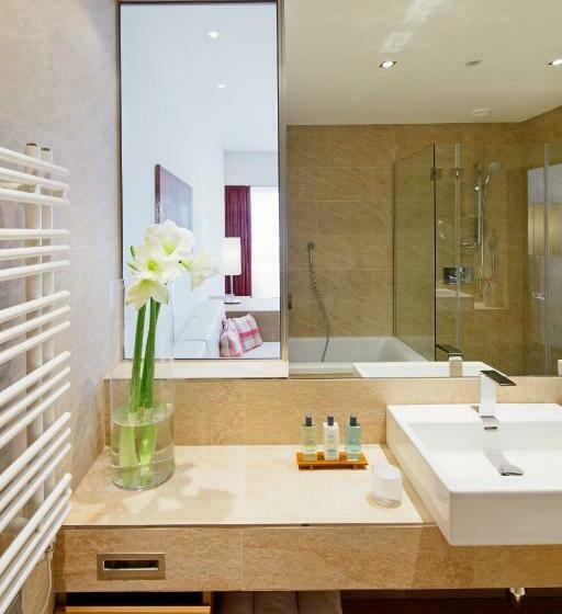 اتاق استاندارد با چشم‌انداز کوهستان, Tauern Spa Hotel & Therme