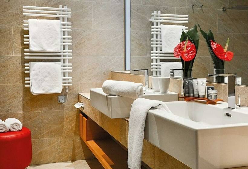 اتاق لوکس با چشمانداز, Tauern Spa Hotel & Therme