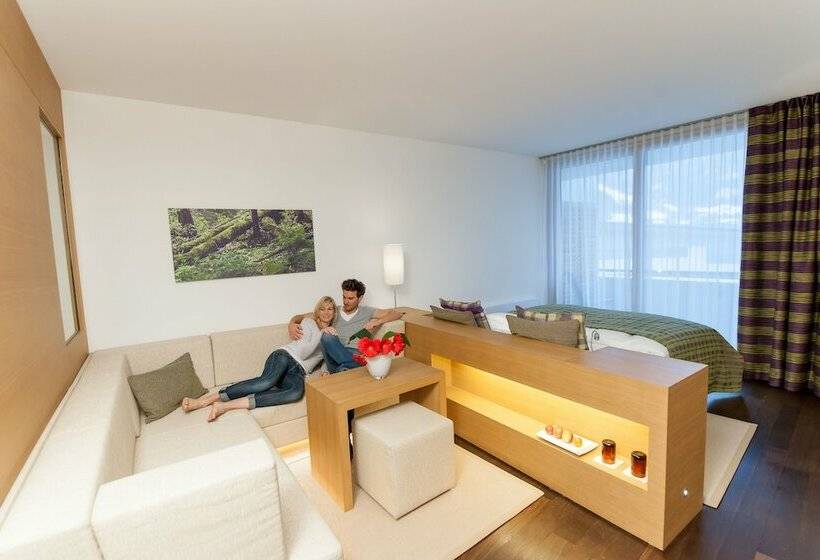 اتاق استاندارد با چشم‌انداز, Tauern Spa Hotel & Therme