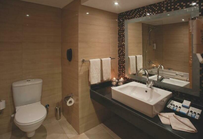 اتاق استاندارد با چشم‌انداز دریا, Amwaj Beach Club Abu Soma