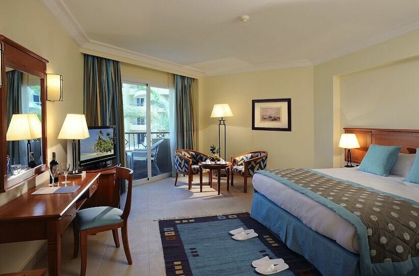 اتاق خانوادگی, Amwaj Beach Club Abu Soma