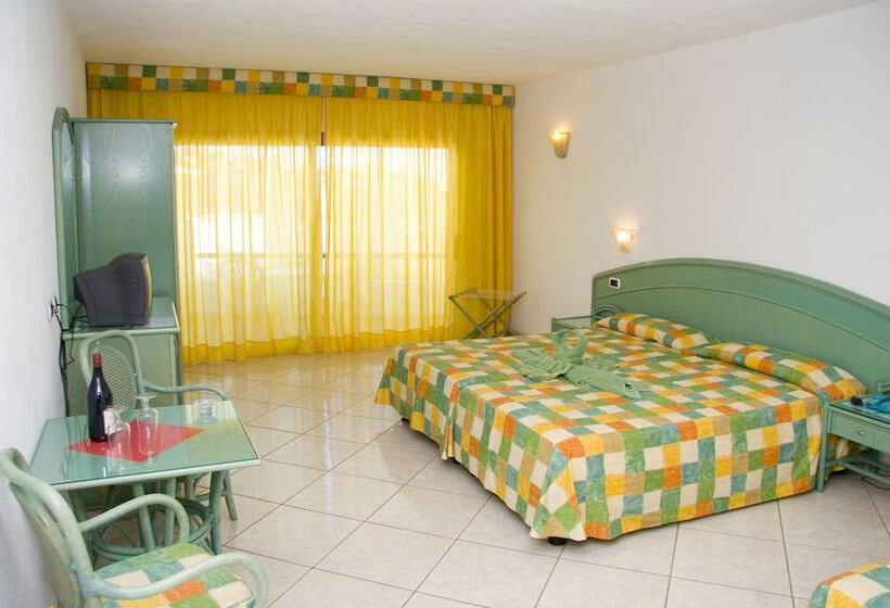 庭の見える１ベッドルームアパートメント, Aparthotel Esquinzo y Monte del Mar