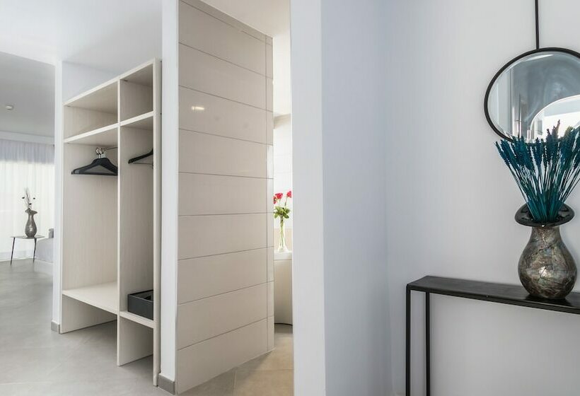 サイドシービュージュニアスイート, Aparthotel Esquinzo y Monte del Mar