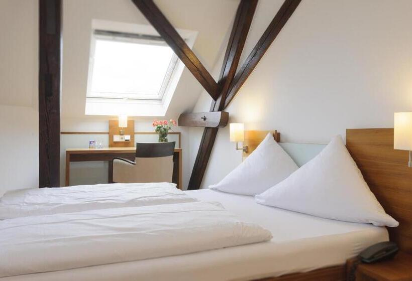 Номер Стандарт Индивидуальный, Augustiner Tor